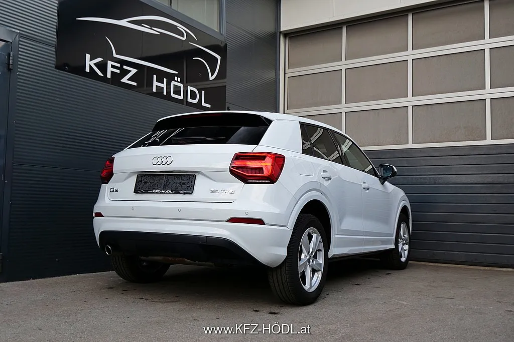 Audi Q2 30 TFSI Sport S-tronic Image 2