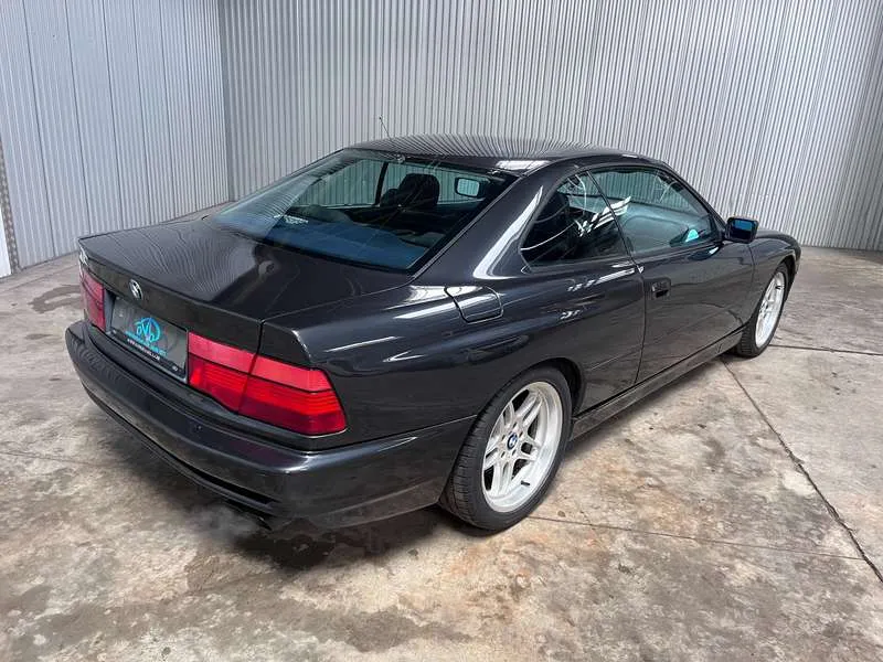 BMW 850 CI Image 3