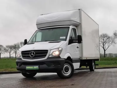 Mercedes-Benz Sprinter 319 Bakwagen + Laadklep