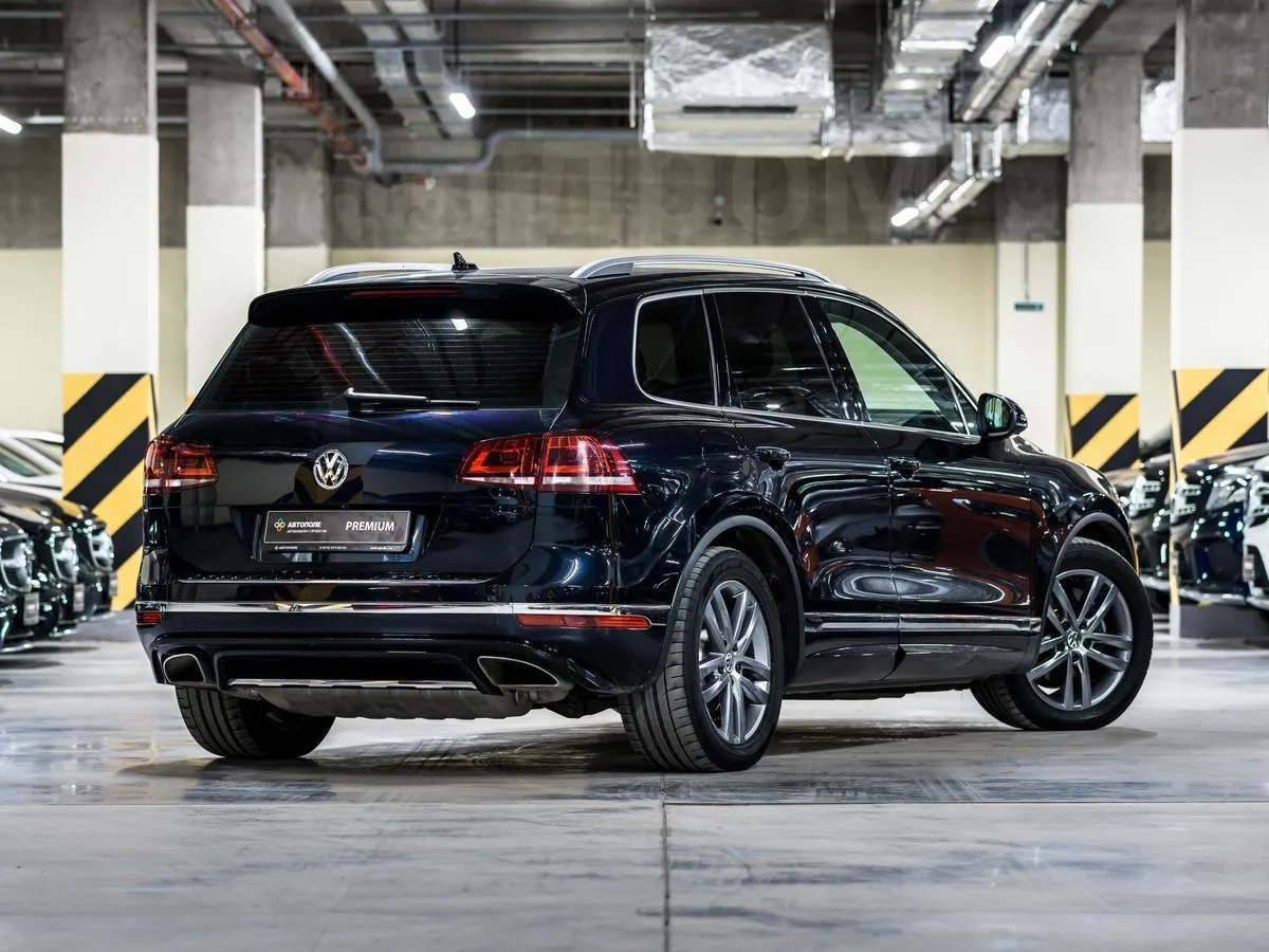 Volkswagen Touareg Image 4