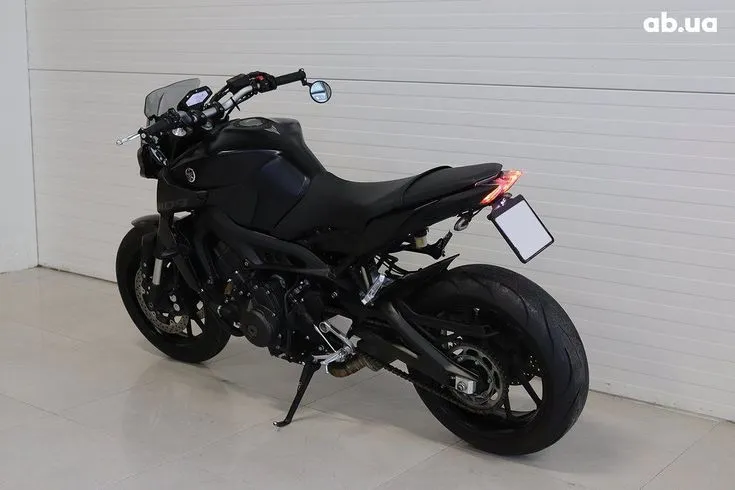 Yamaha MT Image 2